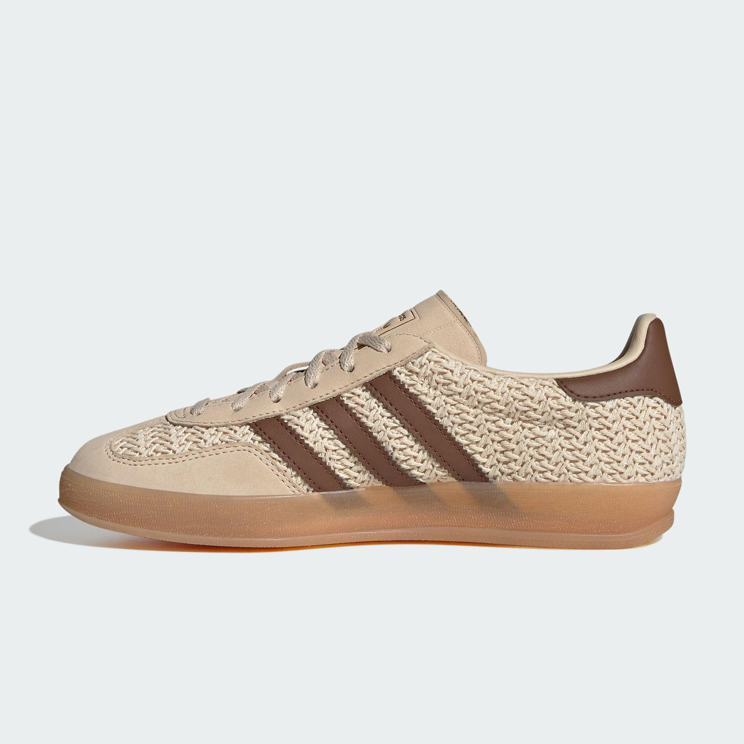حذاء رياضي كاجوال كلاسيكي كلاس - مراجعة Adidas Shoes Samba وسعره